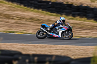 anglesey-no-limits-trackday;anglesey-photographs;anglesey-trackday-photographs;enduro-digital-images;event-digital-images;eventdigitalimages;no-limits-trackdays;peter-wileman-photography;racing-digital-images;trac-mon;trackday-digital-images;trackday-photos;ty-croes